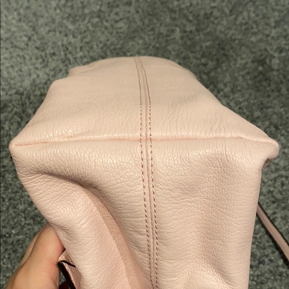 Kate Spade satchel- only used twice - Picture 4 of 7